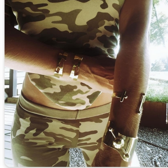 Brass bangle cuff bracelet barbell spheres. - Picture 4 of 6